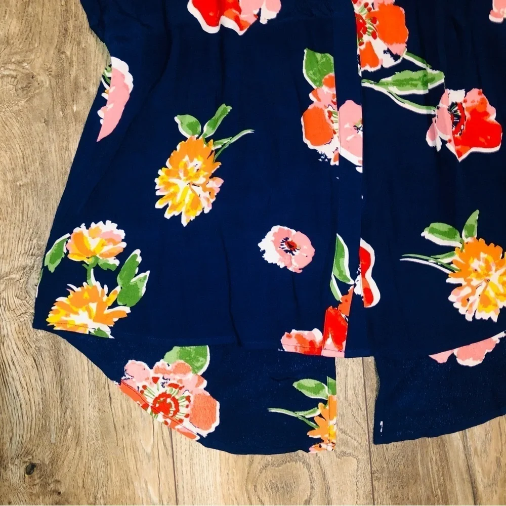 Sanctuary Floral Button Down Sleeveless Blouse Top Size XL - Picture 3 of 9